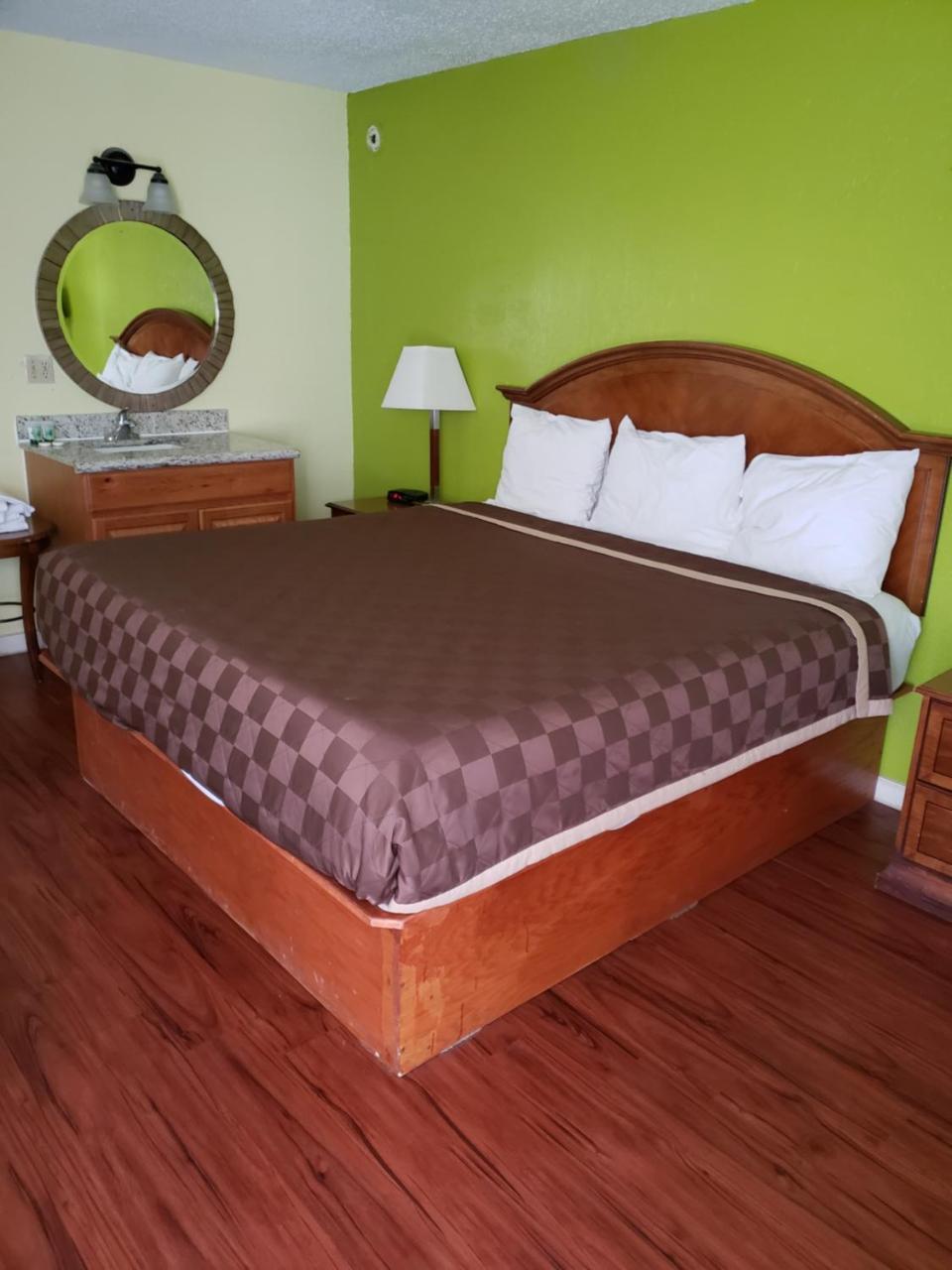 La Hacienda Inn Artesia Ruang foto